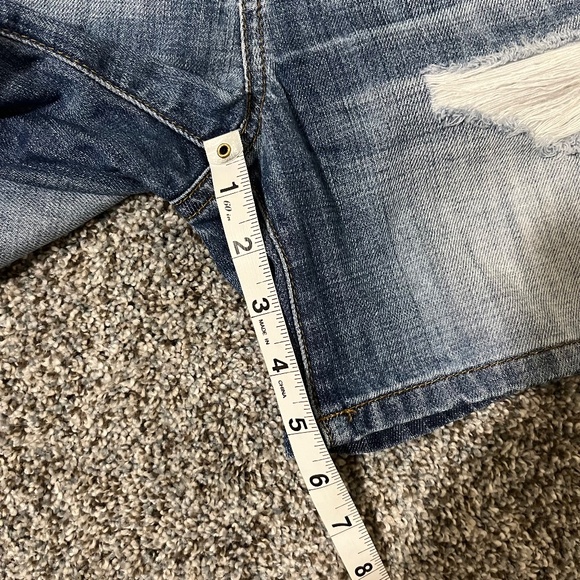 Classic Joe's Jeans cutoff jean shorts; Women's size W25 - Picture 13 of 13
